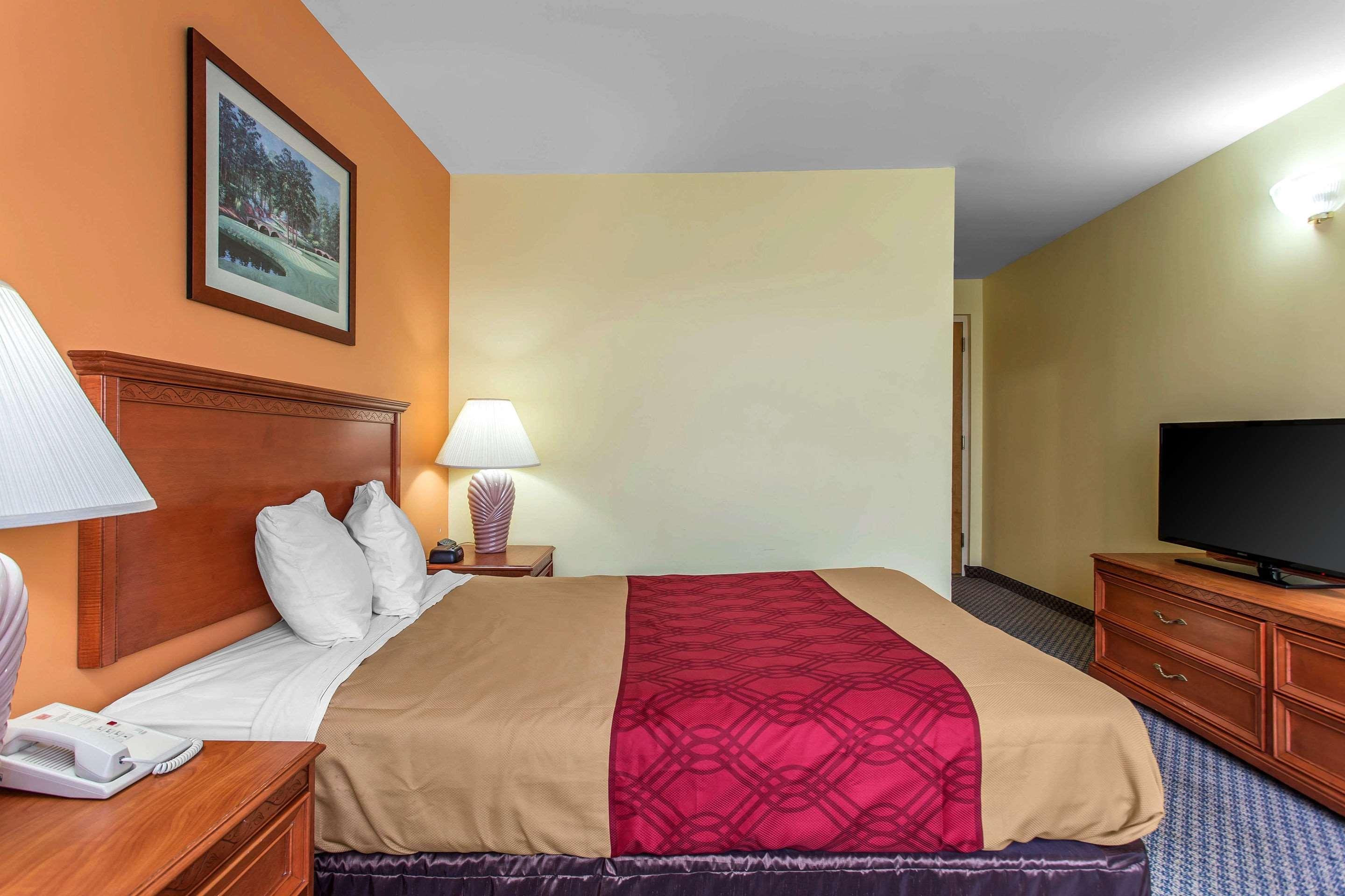 Econo Lodge & Suites Southern Pines Exterior foto